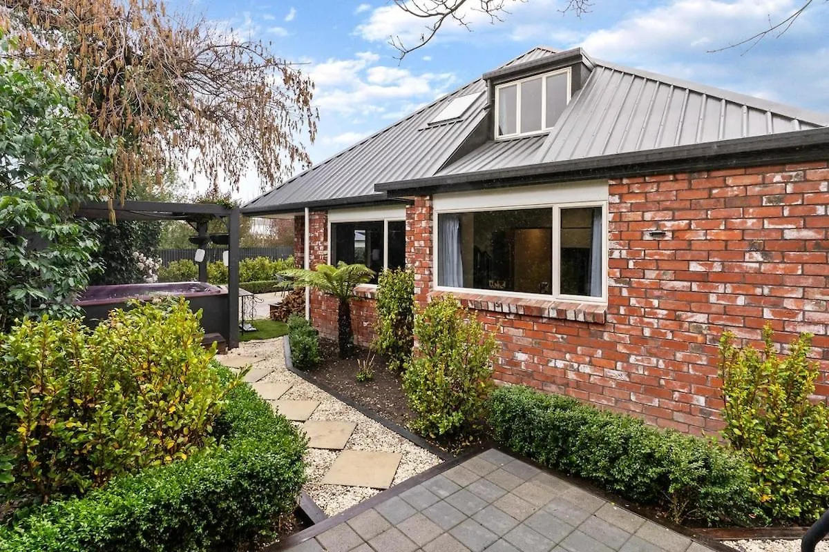 Christchurch Home Away From Home